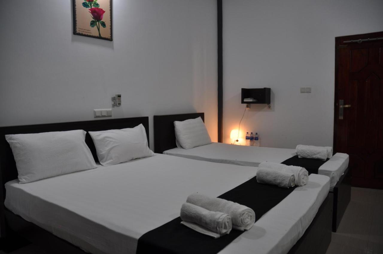 Hotel Agape Mannar Exterior photo